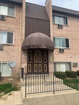 Countryside Apartments in Mount Prospect, IL - Building Photo