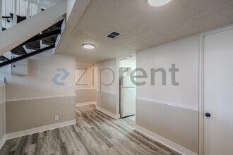 19 Lakeway St in Panorama Village, TX - Building Photo - Building Photo