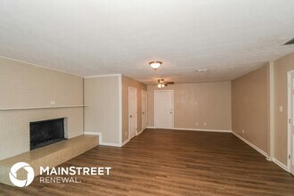 7147 Eudine Dr N in Jacksonville, FL - Foto de edificio - Building Photo