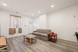 1633 Germantown Ave in Philadelphia, PA - Building Photo