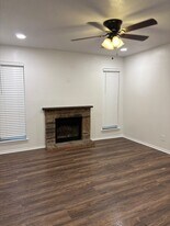 4507 Coronado Ave, Unit 14B in Wichita Falls, TX - Building Photo