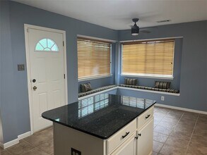 11302 Meadowchase Dr in Houston, TX - Building Photo - Building Photo
