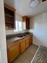 21 Thornton Ave. in Venice, CA - Foto de edificio - Interior Photo