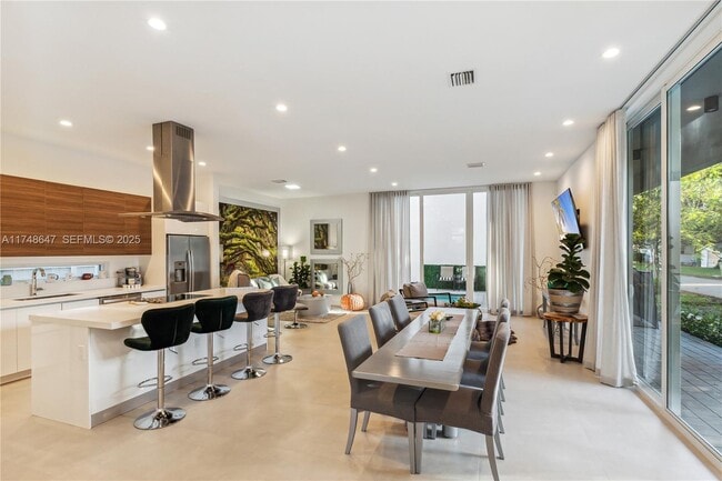 3580 SW 23rd St in Miami, FL - Foto de edificio - Building Photo