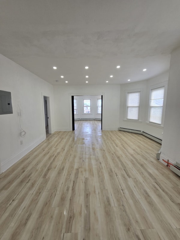 1047 Eddy St in Providence, RI - Building Photo - Building Photo