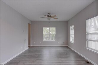 843 W 51st St in Norfolk, VA - Building Photo - Building Photo