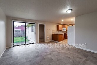 9606 NE 63rd St in Vancouver, WA - Building Photo - Building Photo