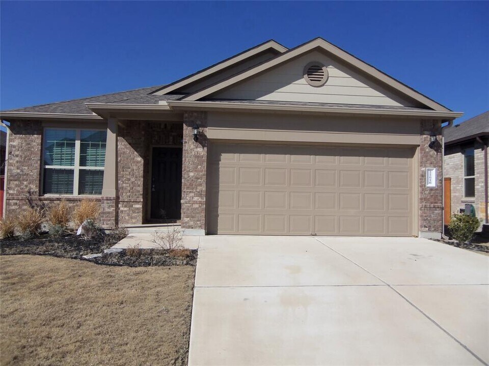 11616 Jackson Fls Wy in Manor, TX - Building Photo