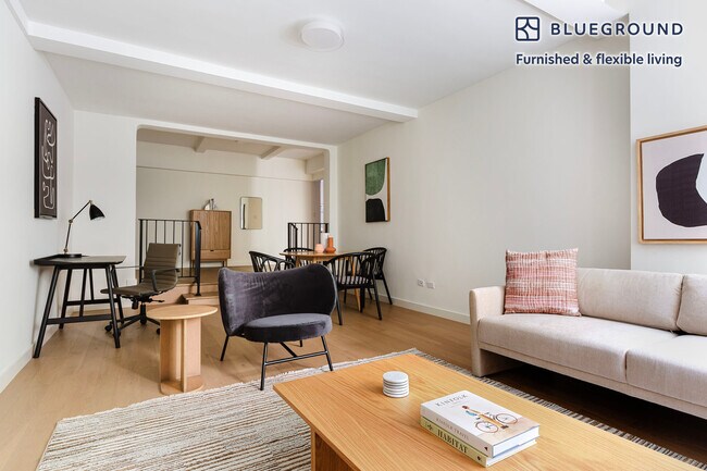 231 E 76th St in New York, NY - Foto de edificio - Building Photo
