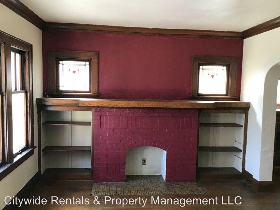 2737 N 55th St in Milwaukee, WI - Building Photo