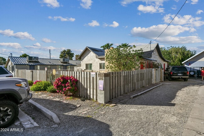 property at 1850 W Glenrosa Ave