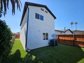 7426 Denny Ave in Los Angeles, CA - Building Photo - Building Photo