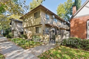 2715 D St in Sacramento, CA - Building Photo