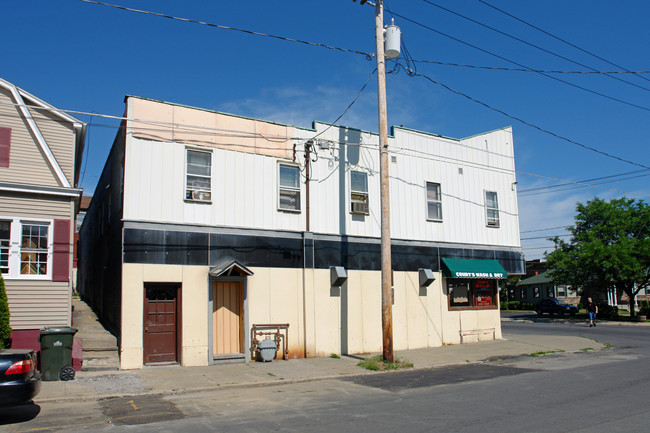 92 Main St in Cohoes, NY - Building Photo - Building Photo