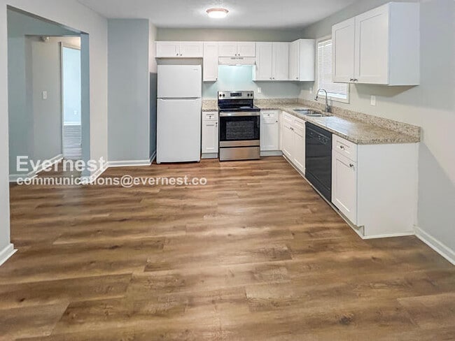 526 Chestnut Ln in Monroe, GA - Building Photo - Building Photo