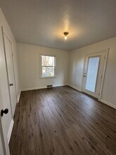 3908 SE Steele St in Portland, OR - Building Photo - Building Photo