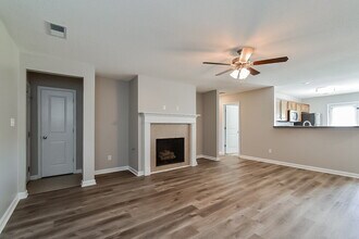 7067 Hurt Rd in Horn Lake, MS - Building Photo - Building Photo