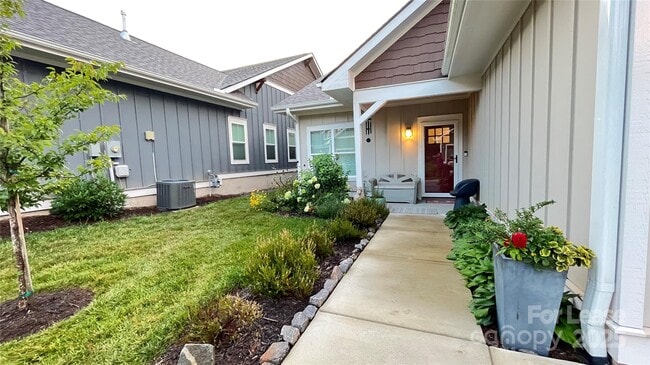 46 Cozy Cottage Wy in Arden, NC - Building Photo - Building Photo