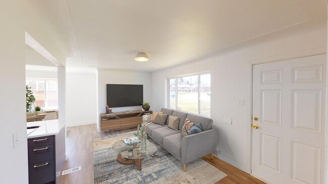 Renovated Park Hill brick home with large in Denver, CO - Building Photo - Building Photo