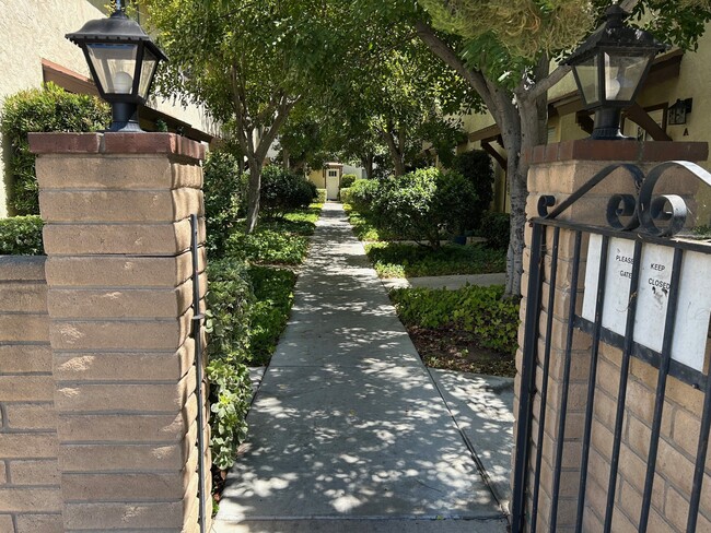 253 Orlando St in El Cajon, CA - Building Photo - Building Photo