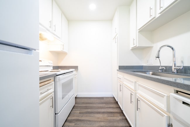 property at 1440 Oak Dr