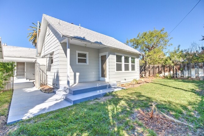 property at 1320 E Colton Ave