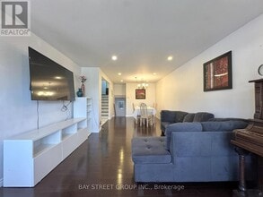 43 Sherwood Forest Dr in Markham, ON - Building Photo - Building Photo