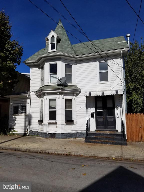 property at 422 W John St