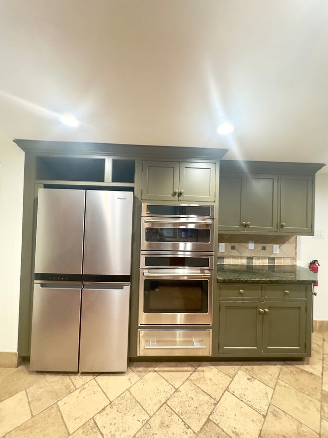 1 High Acres Dr in Trenton, NJ - Foto de edificio - Building Photo