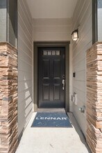 8887 SW Elena Ln in Tigard, OR - Building Photo - Building Photo