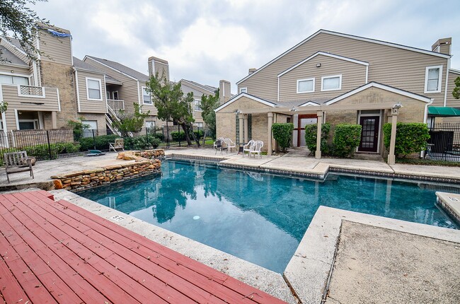 property at 2710 Grants Lake Blvd