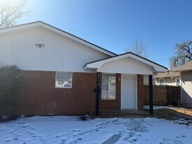 2317 15th St in Lubbock, TX - Building Photo