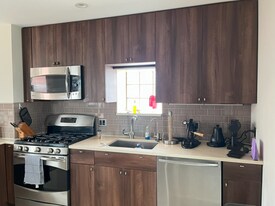 2416 N Washtenaw Ave, Unit Coach House in Chicago, IL - Building Photo