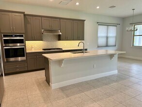 8313 Topsail Pl in Winter Garden, FL - Building Photo - Building Photo