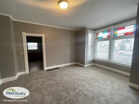 264 Sidney St E in St. Paul, MN - Building Photo