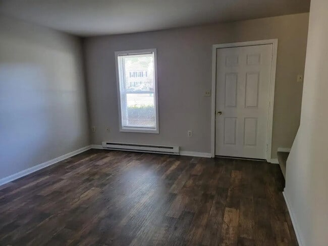 694 S Cedar St in Lititz, PA - Building Photo - Building Photo