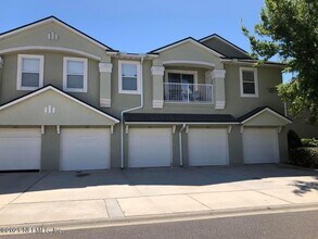7057 Snowy Canyon Dr in Jacksonville, FL - Building Photo - Building Photo