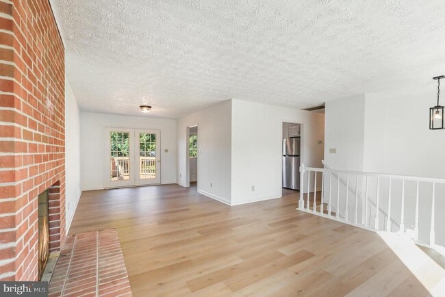 property at 802 Shamrock Dr