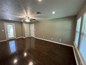 35 Gore Ln in Bella Vista, AR - Foto de edificio - Building Photo