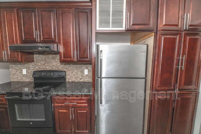 1459 MacArthur Blvd in Oakland, CA - Building Photo - Building Photo