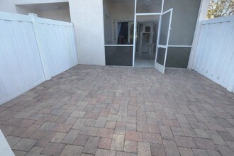 3646 Pine Oak Cir in Ft. Myers, FL - Building Photo - Building Photo