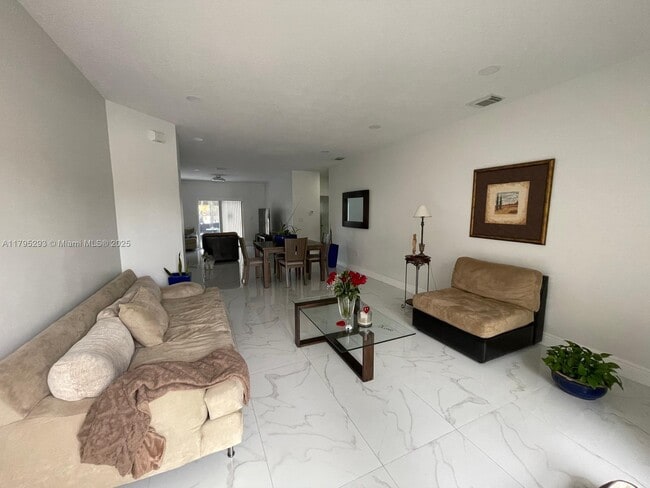 15548 SW 19th Ln in Miami, FL - Building Photo - Building Photo