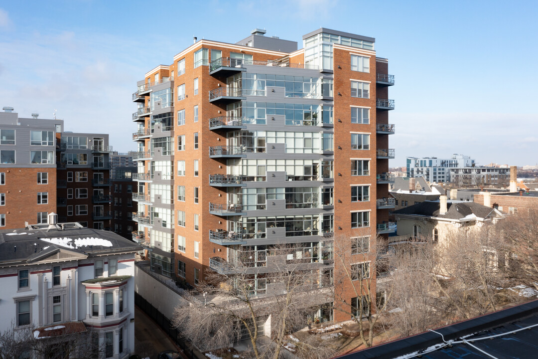 City Green Condominiums in Milwaukee, WI - Building Photo