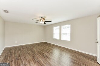 3765 Newbury Pl Dr in Loganville, GA - Building Photo - Building Photo