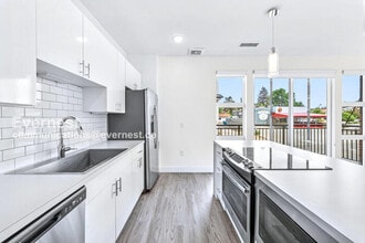 3500 S Corona St in Englewood, CO - Building Photo - Building Photo