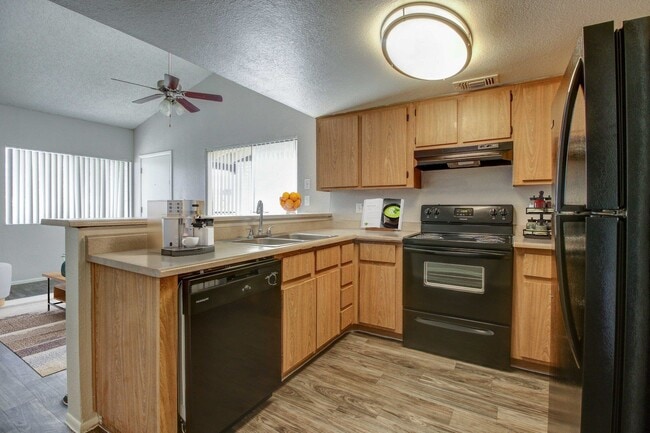 Las Brisas in Casa Grande, AZ - Foto de edificio - Building Photo