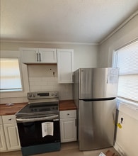 3014 E 69th St in Kansas City, MO - Building Photo - Building Photo