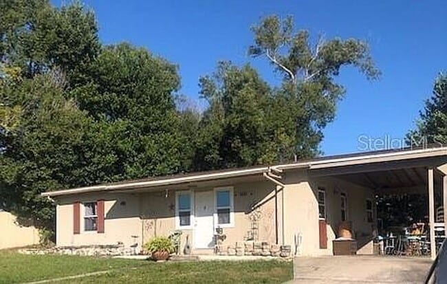 1371 N Normandy Blvd in Deltona, FL - Building Photo - Building Photo