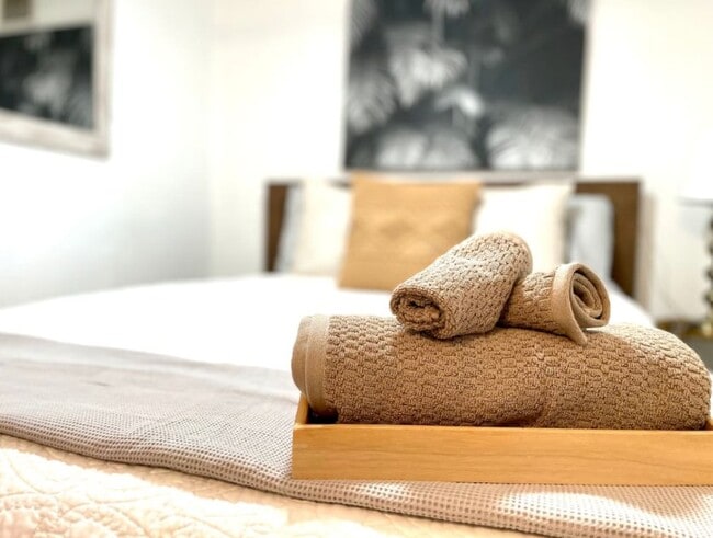 property at 2575 S Himes Ave