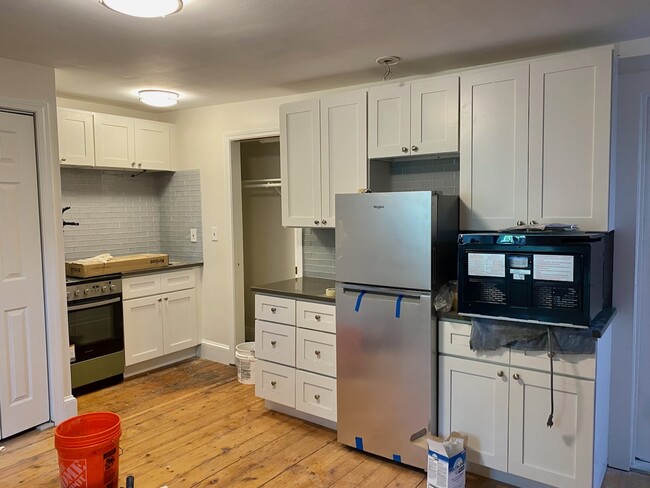 614 Massachusetts Ave, Unit 11 in Boston, MA - Building Photo - Building Photo